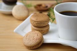 Macaron mit Kaffee