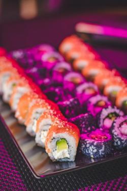 Maki-sushi inside out